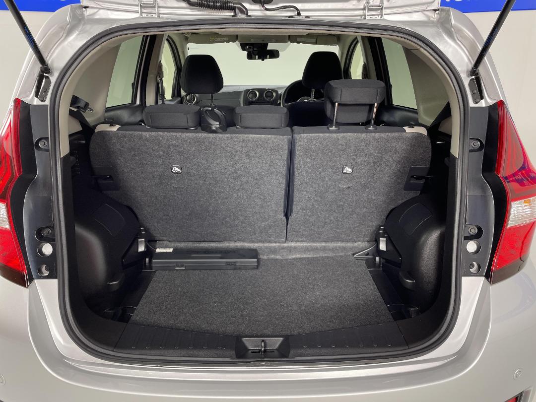 Photo '14' of Nissan Note Photo '14' of Nissan Note