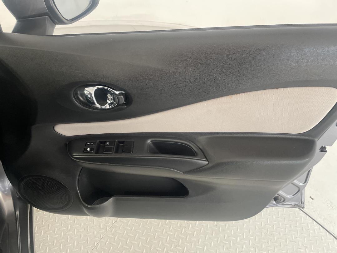 Photo '15' of Nissan Note Photo '15' of Nissan Note