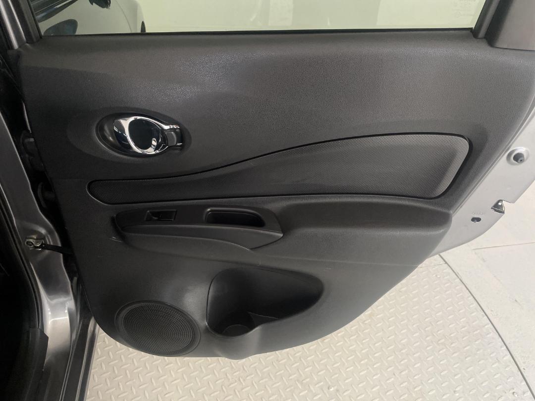 Photo '19' of Nissan Note Photo '19' of Nissan Note