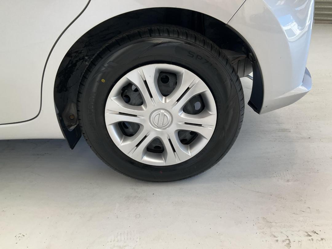 Photo '11' of Nissan Note