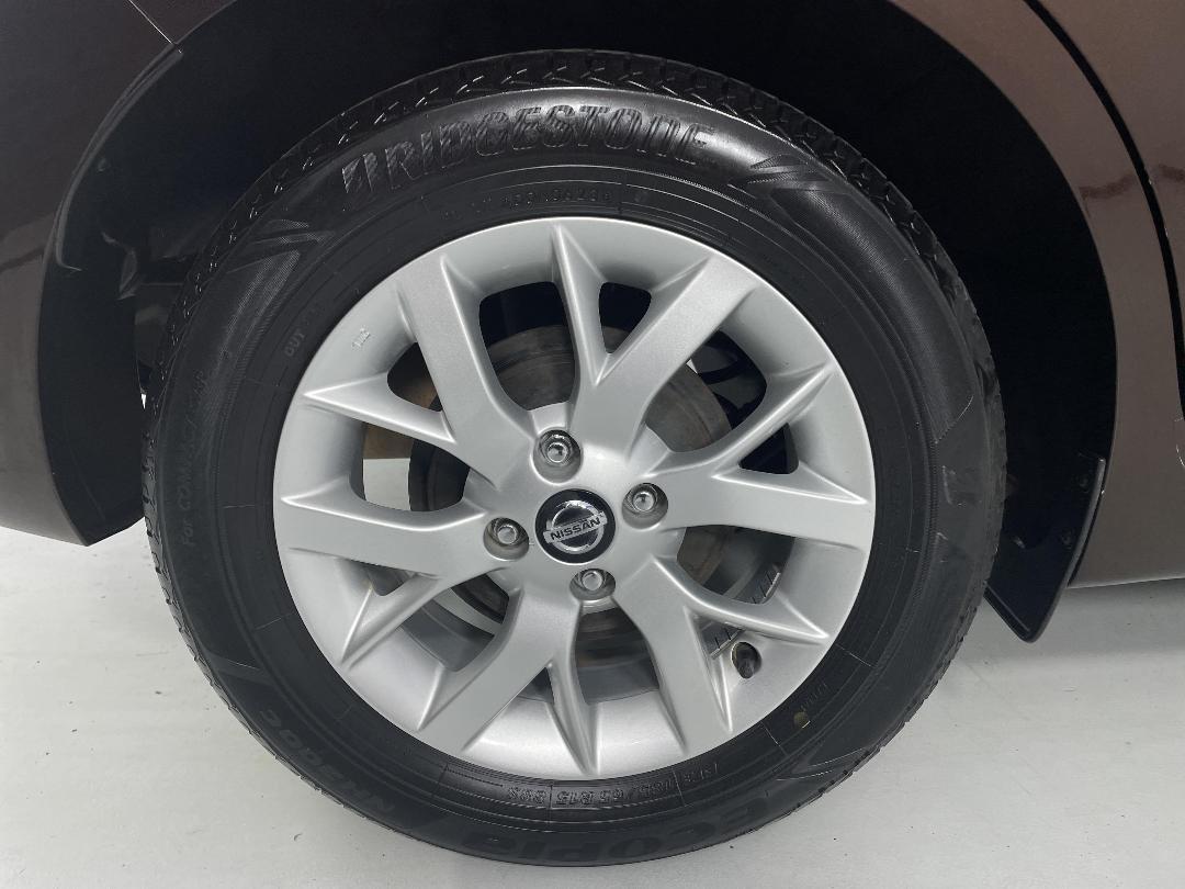 Photo '12' of Nissan Note