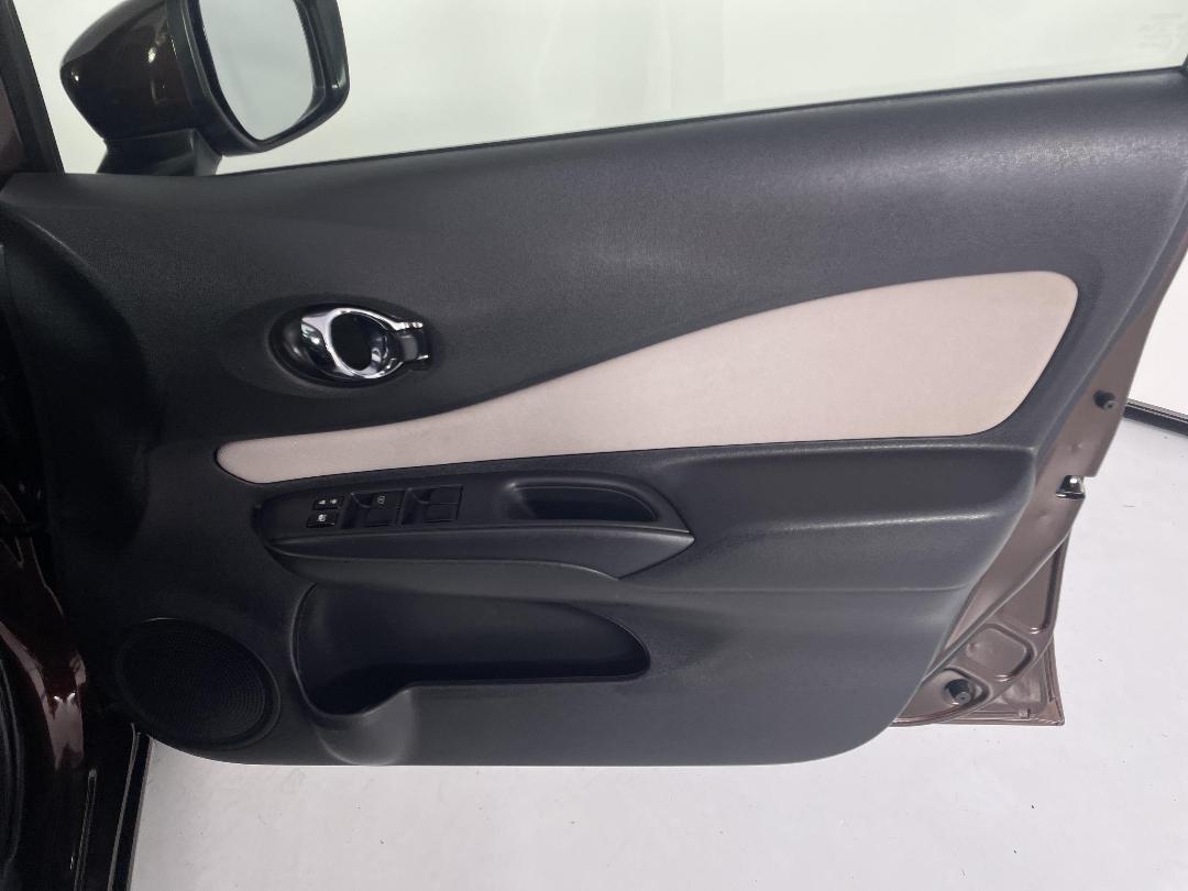 Photo '15' of Nissan Note