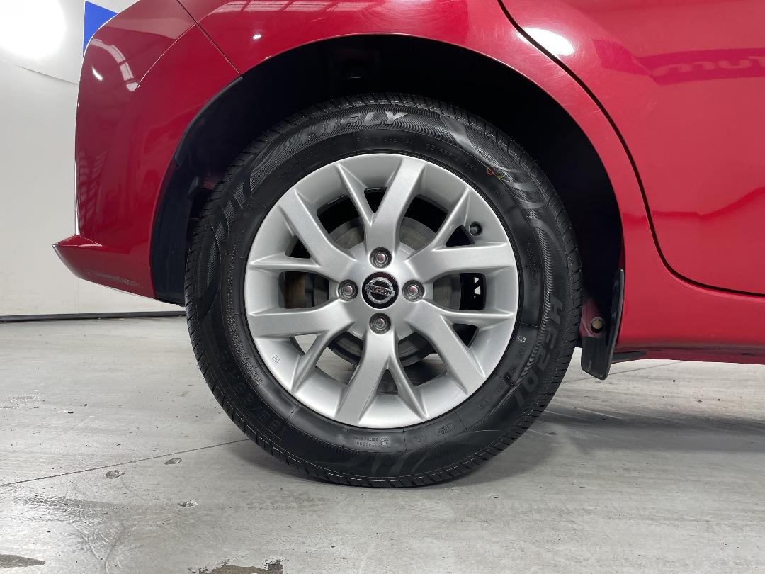 Photo '12' of Nissan Note