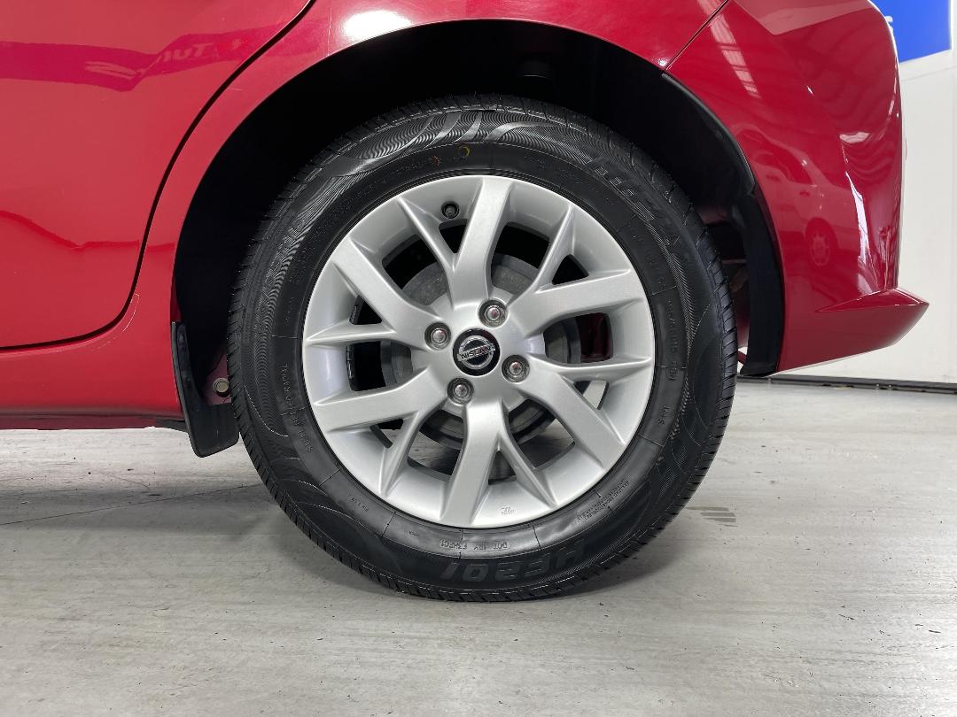 Photo '11' of Nissan Note