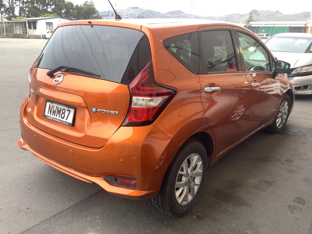 Photo '9' of Nissan Note E-Power Photo '9' of Nissan Note E-Power