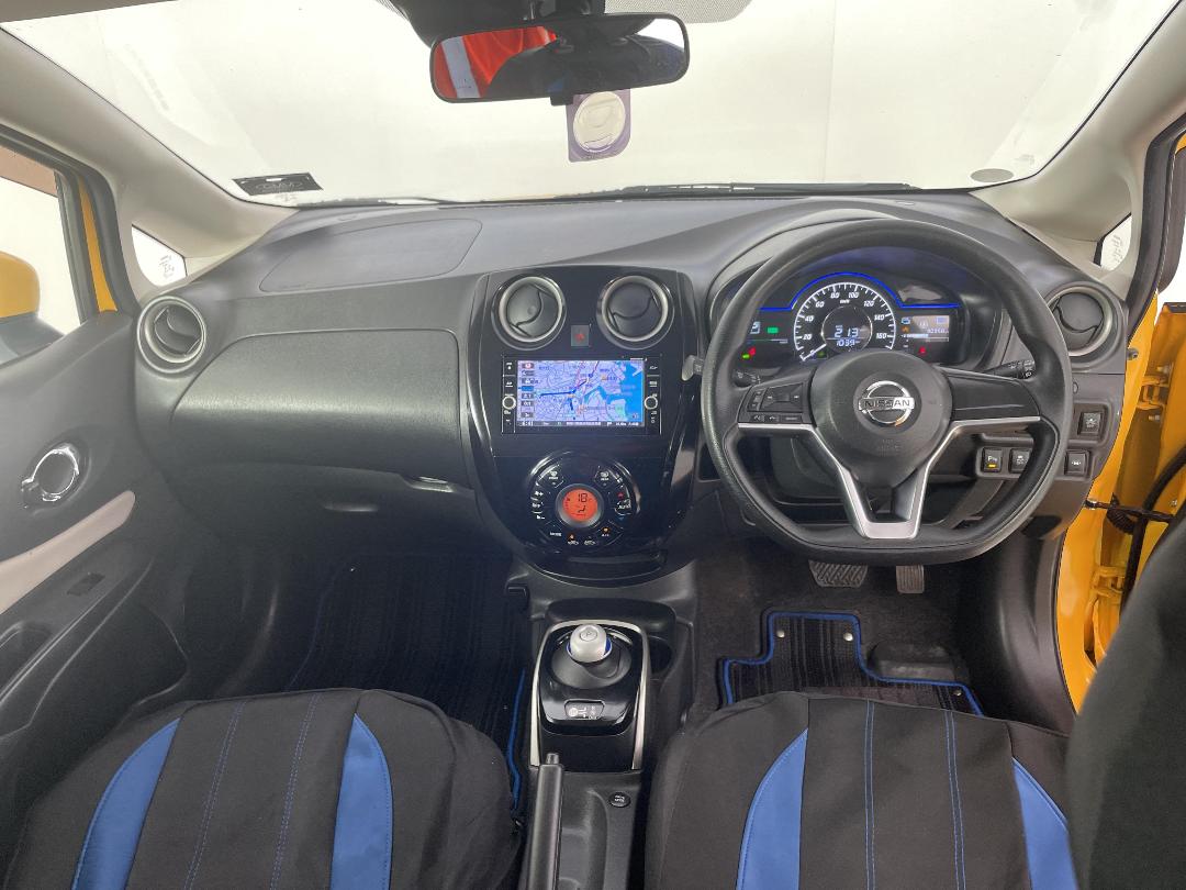 Photo '17' of Nissan Note