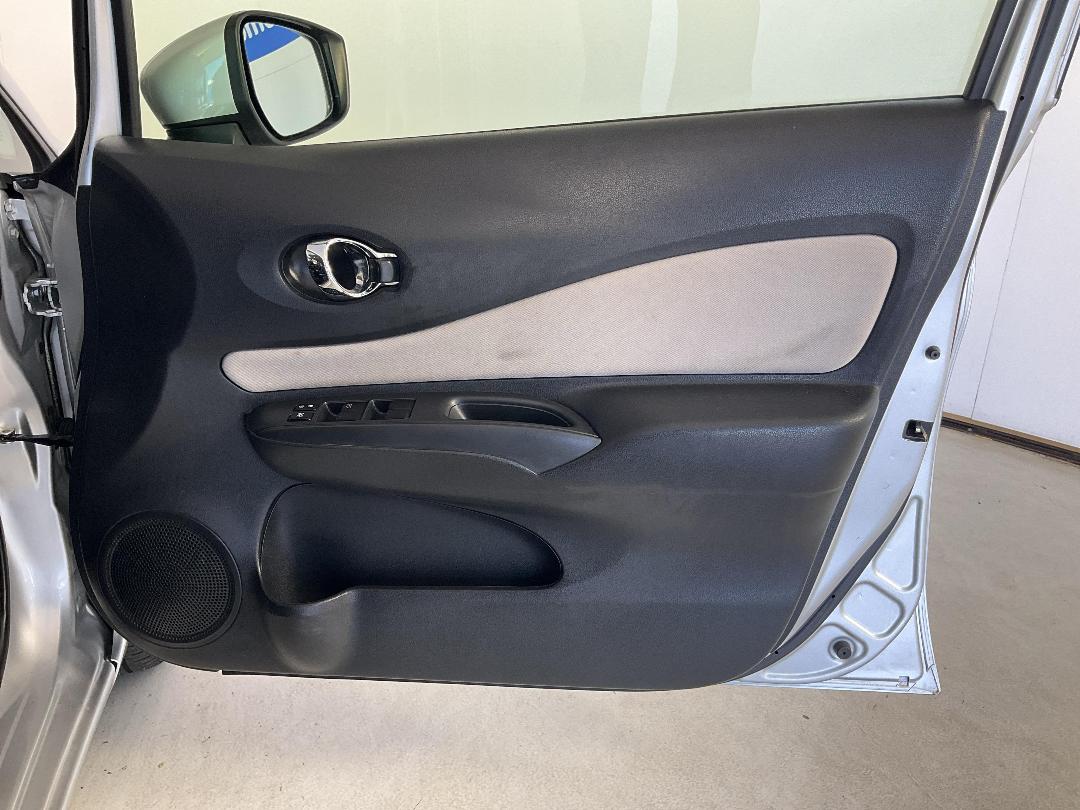 Photo '15' of Nissan Note