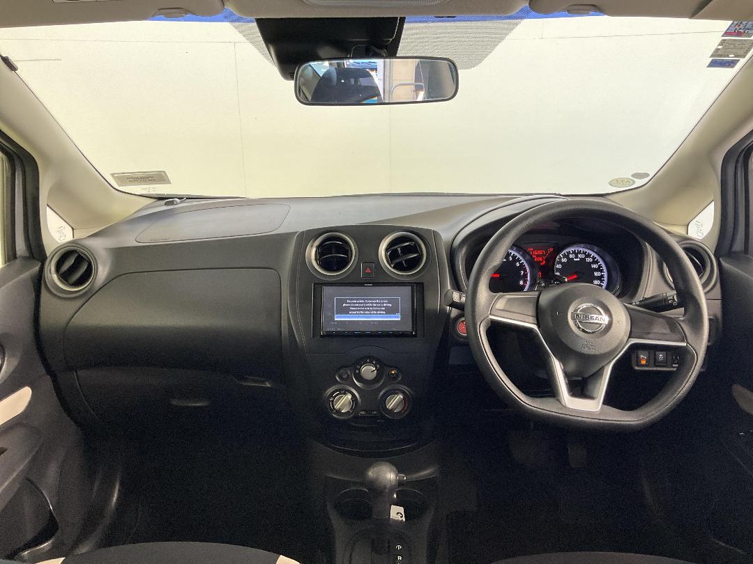 Photo '17' of Nissan Note