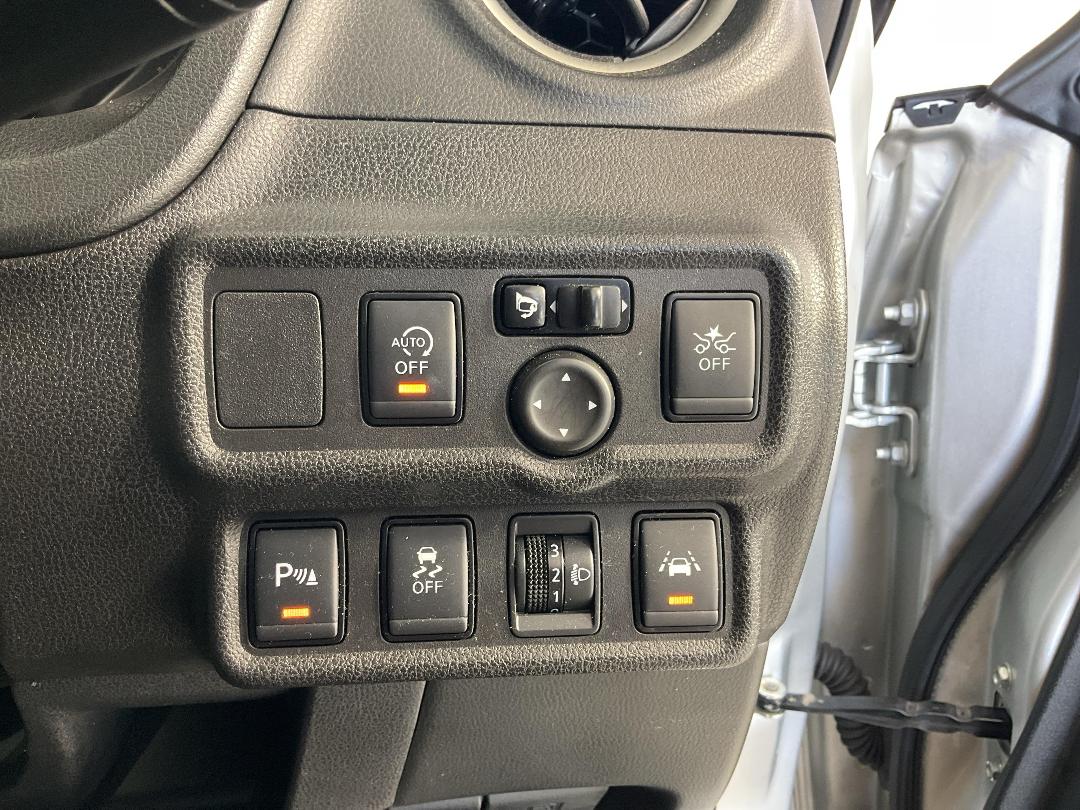 Photo '27' of Nissan Note