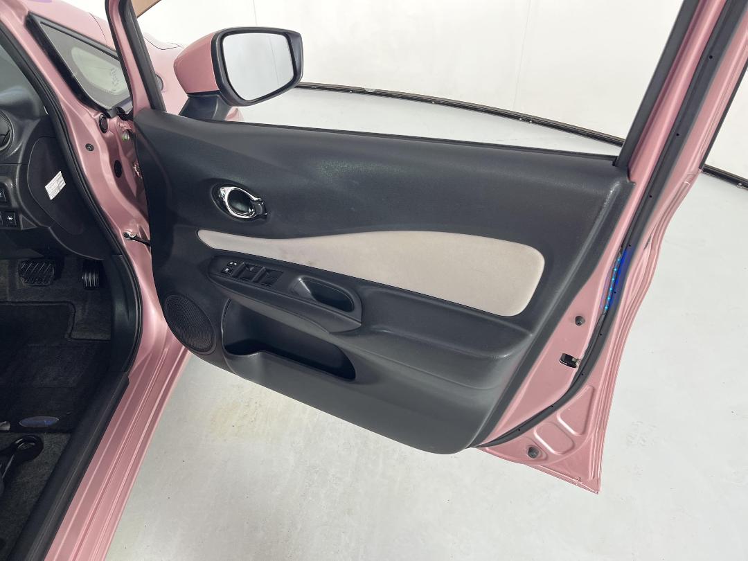 Photo '15' of Nissan Note