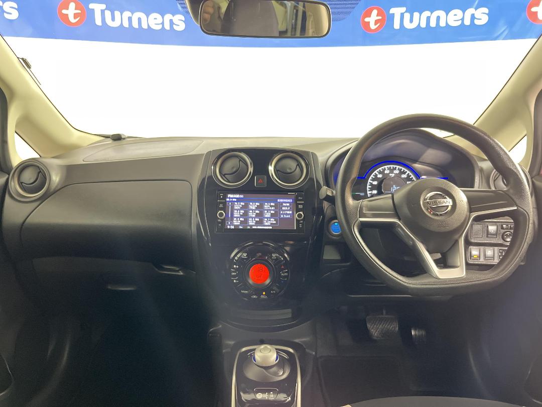 Photo '17' of Nissan Note