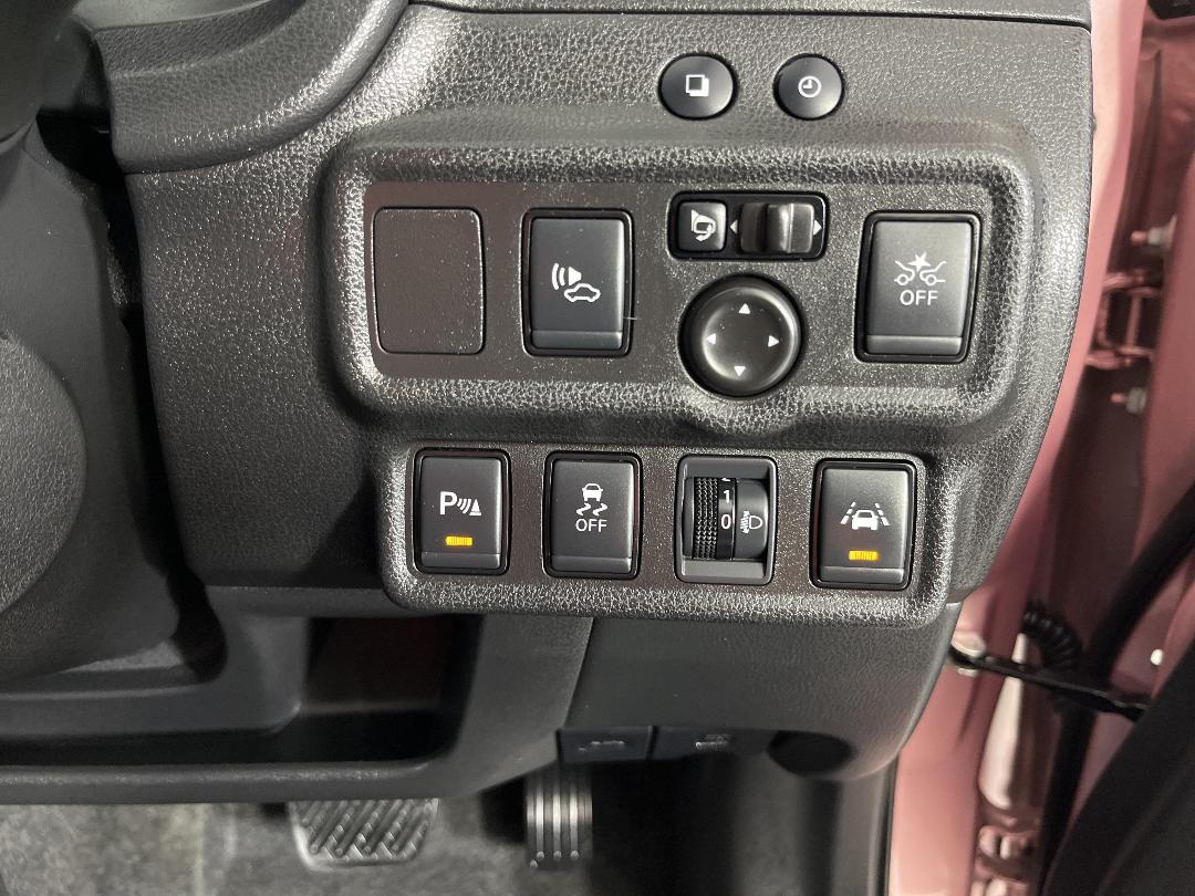 Photo '24' of Nissan Note