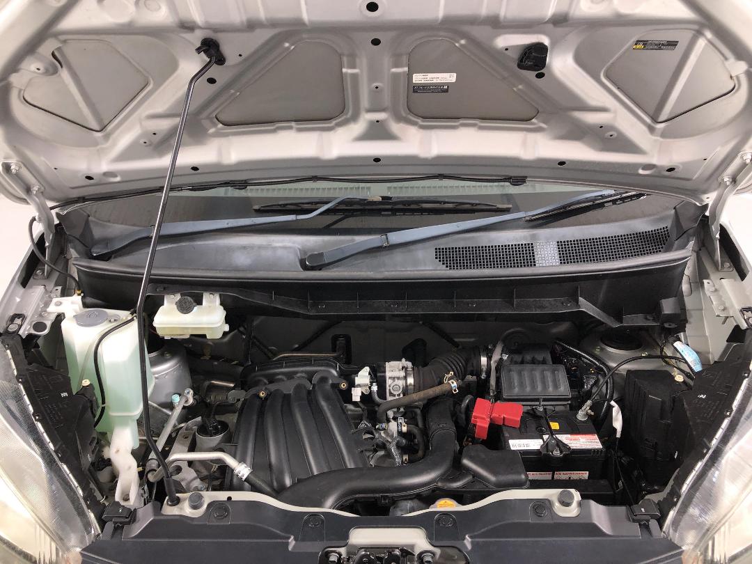 Photo '13' of Nissan NV200