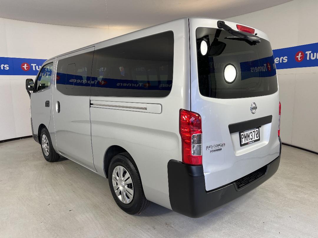 Photo '5' of Nissan NV350 Photo '5' of Nissan NV350