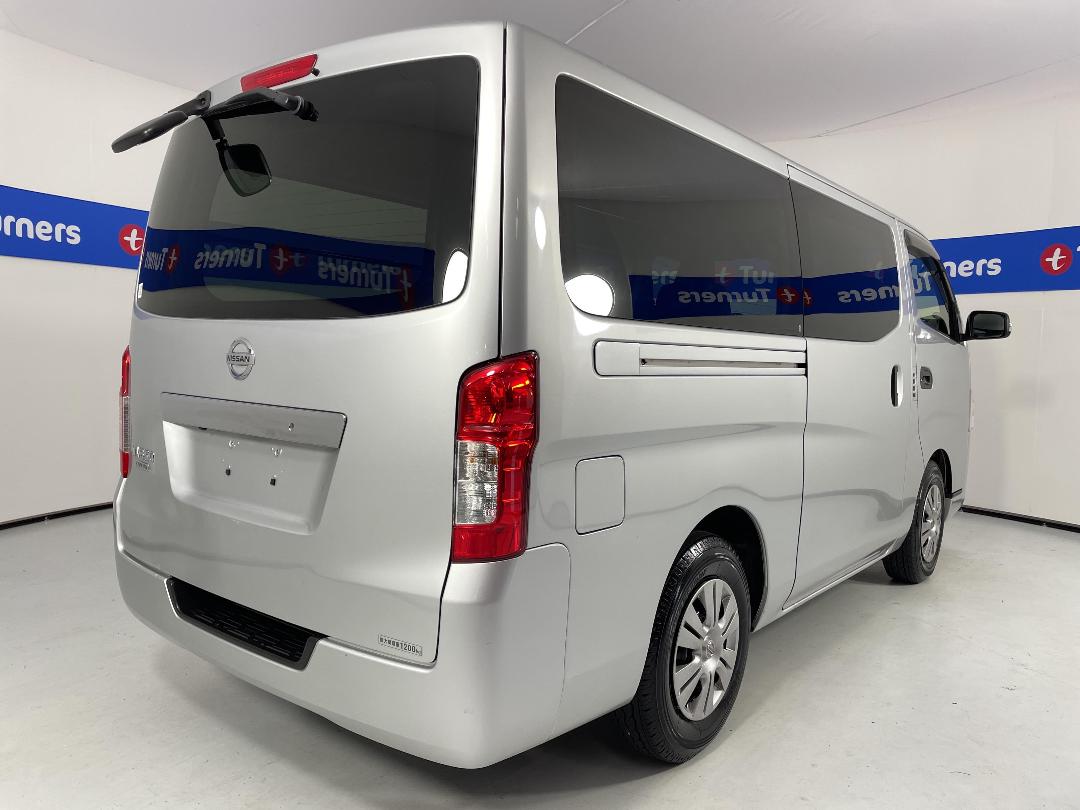 Photo '7' of Nissan NV350