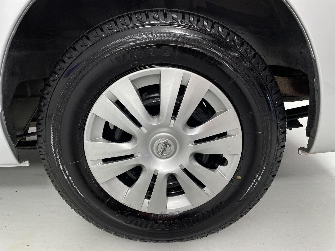 Photo '11' of Nissan NV350