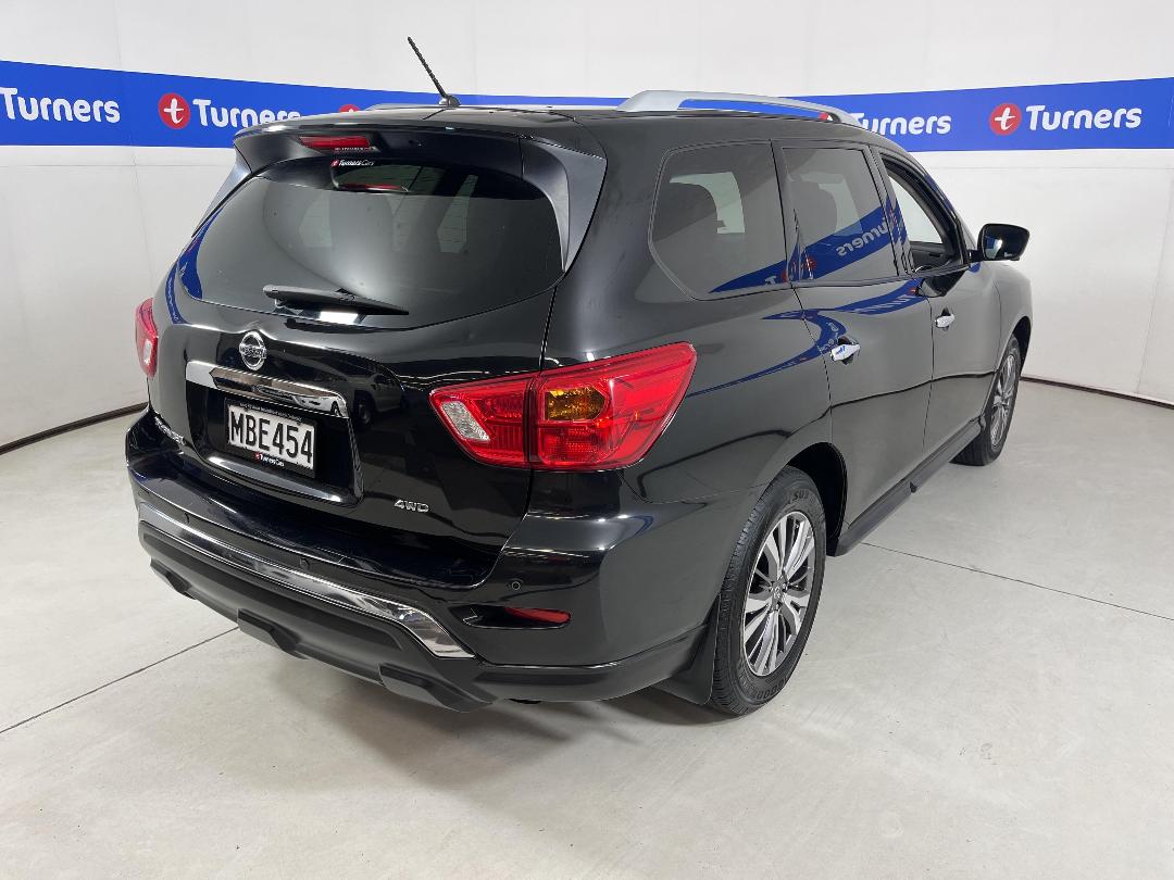 Photo '7' of Nissan Pathfinder