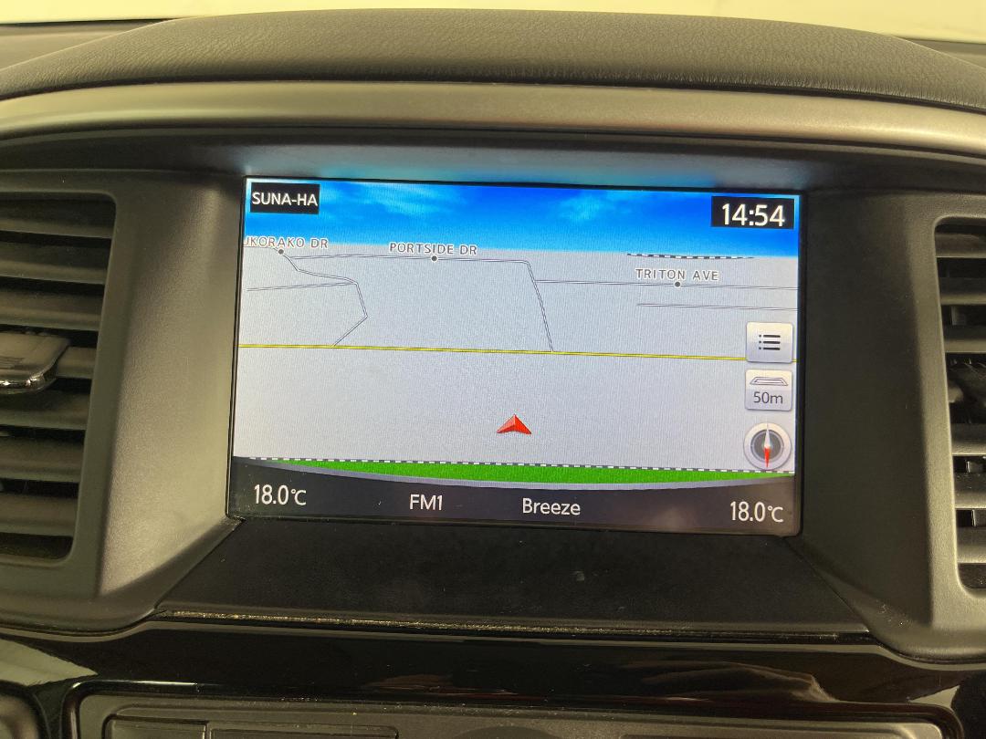 Photo '28' of Nissan Pathfinder