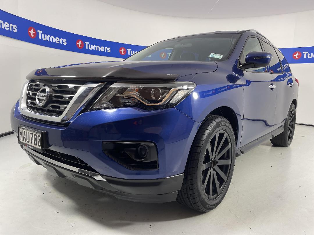 Photo '4' of Nissan Pathfinder