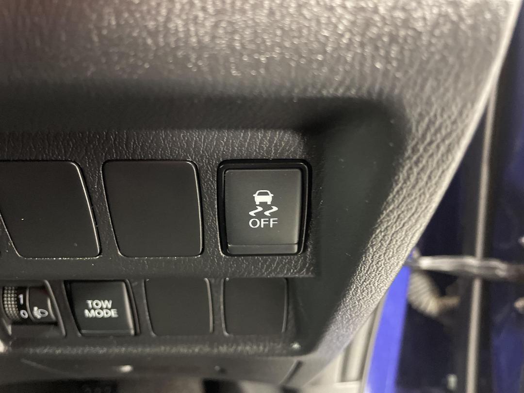 Photo '25' of Nissan Pathfinder