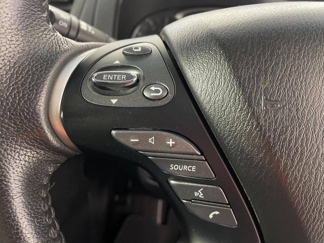 Photo '27' of Nissan Pathfinder