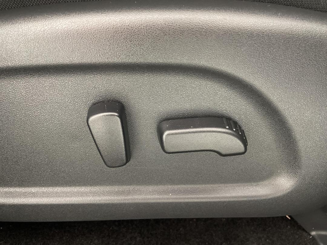 Photo '24' of Nissan Pathfinder