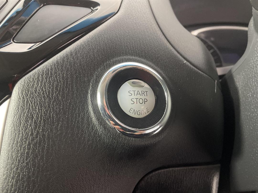 Photo '28' of Nissan Pathfinder