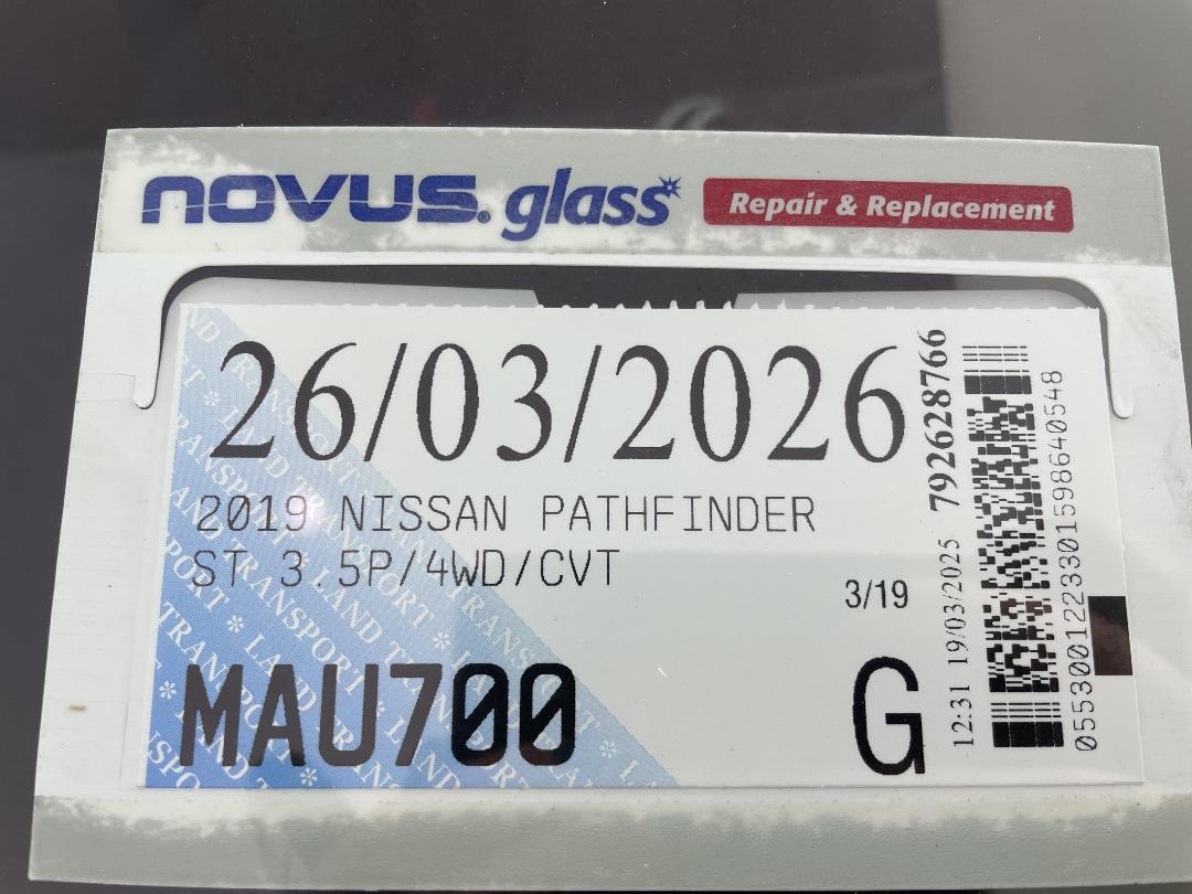 Photo '31' of Nissan Pathfinder