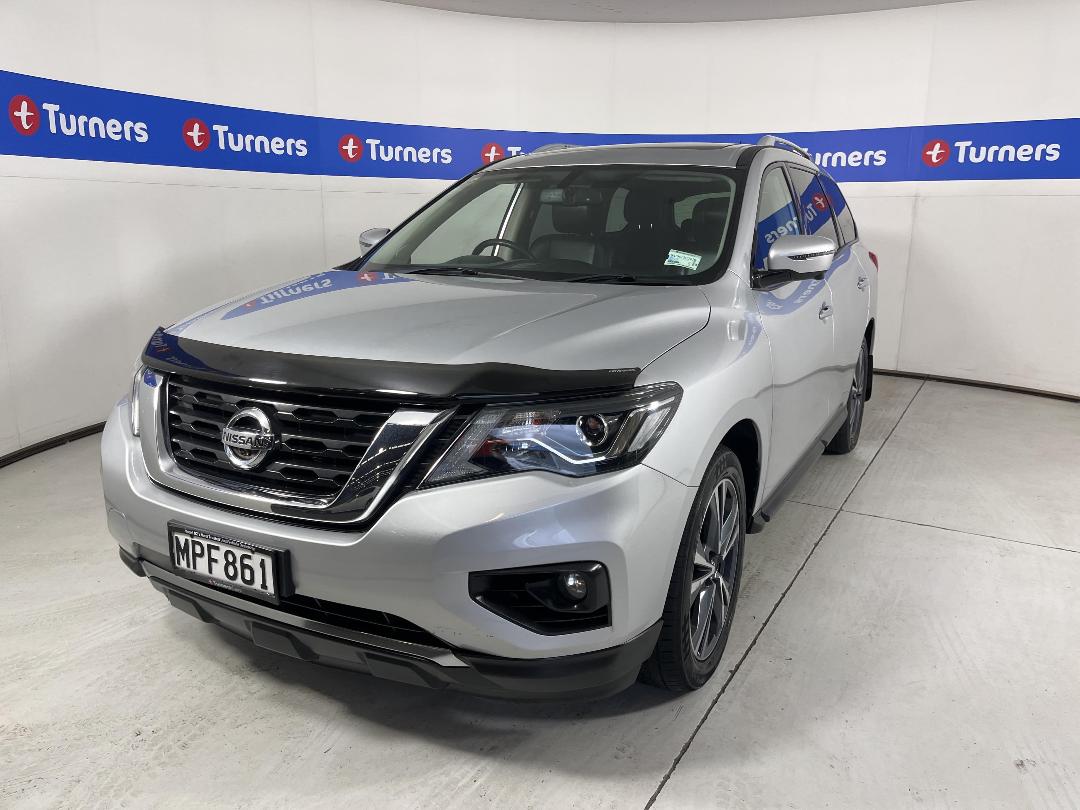 Photo '4' of Nissan Pathfinder