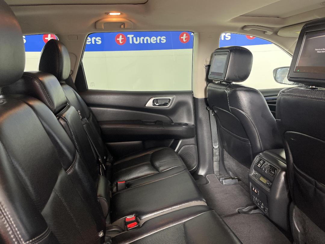 Photo '20' of Nissan Pathfinder