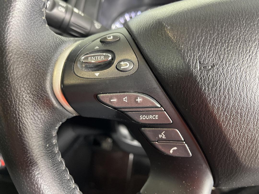 Photo '27' of Nissan Pathfinder