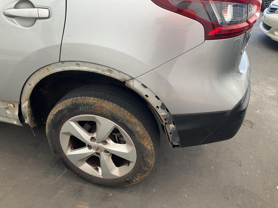 Photo '10' of Nissan Qashqai ST Photo '10' of Nissan Qashqai ST