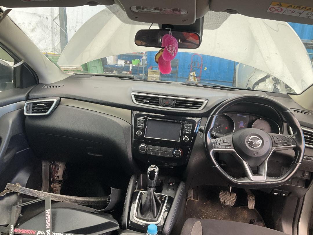 Photo '20' of Nissan Qashqai ST Photo '20' of Nissan Qashqai ST