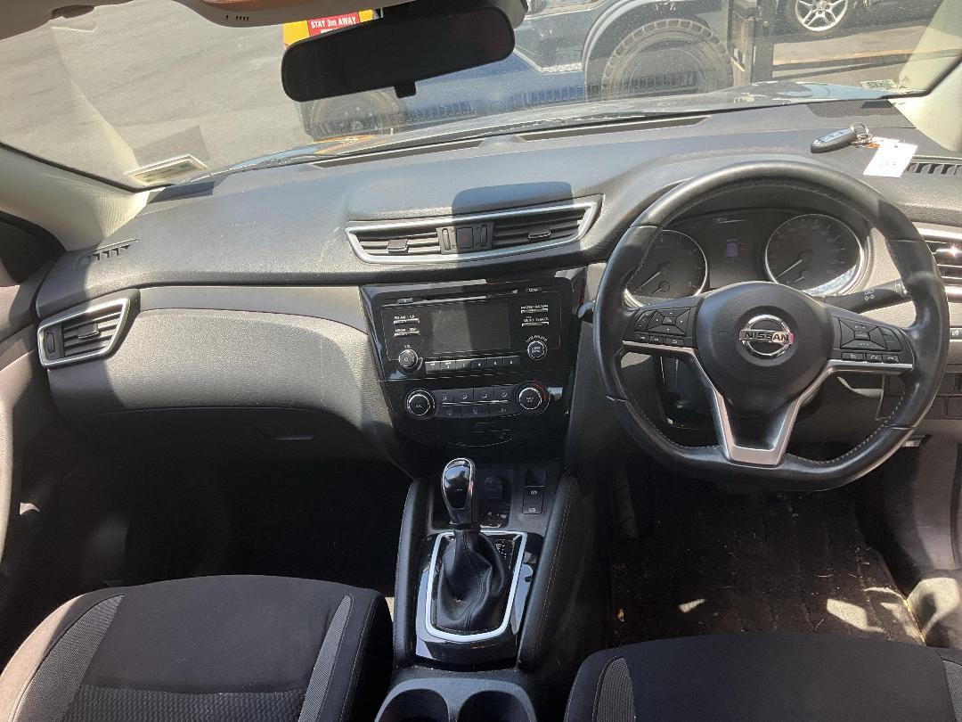 Photo '15' of Nissan Qashqai ST Photo '15' of Nissan Qashqai ST