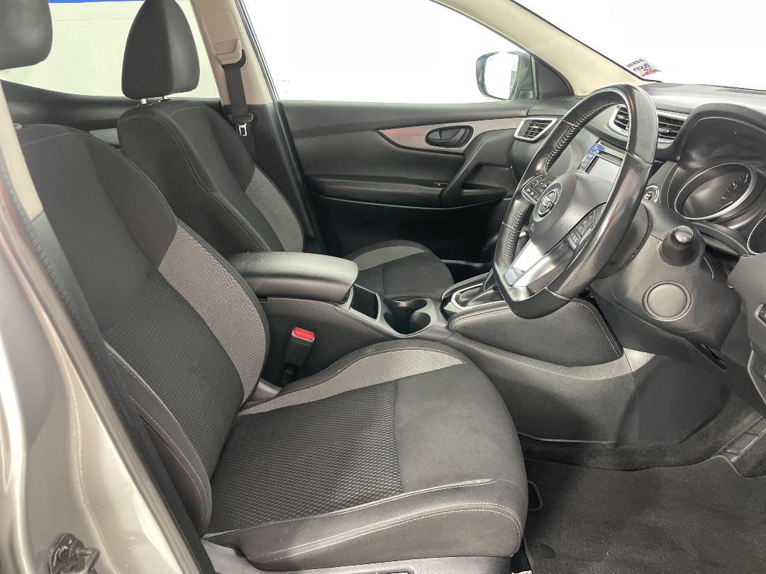 Photo '16' of Nissan Qashqai