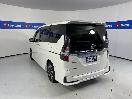 Thumbnail '5' of Nissan Serena