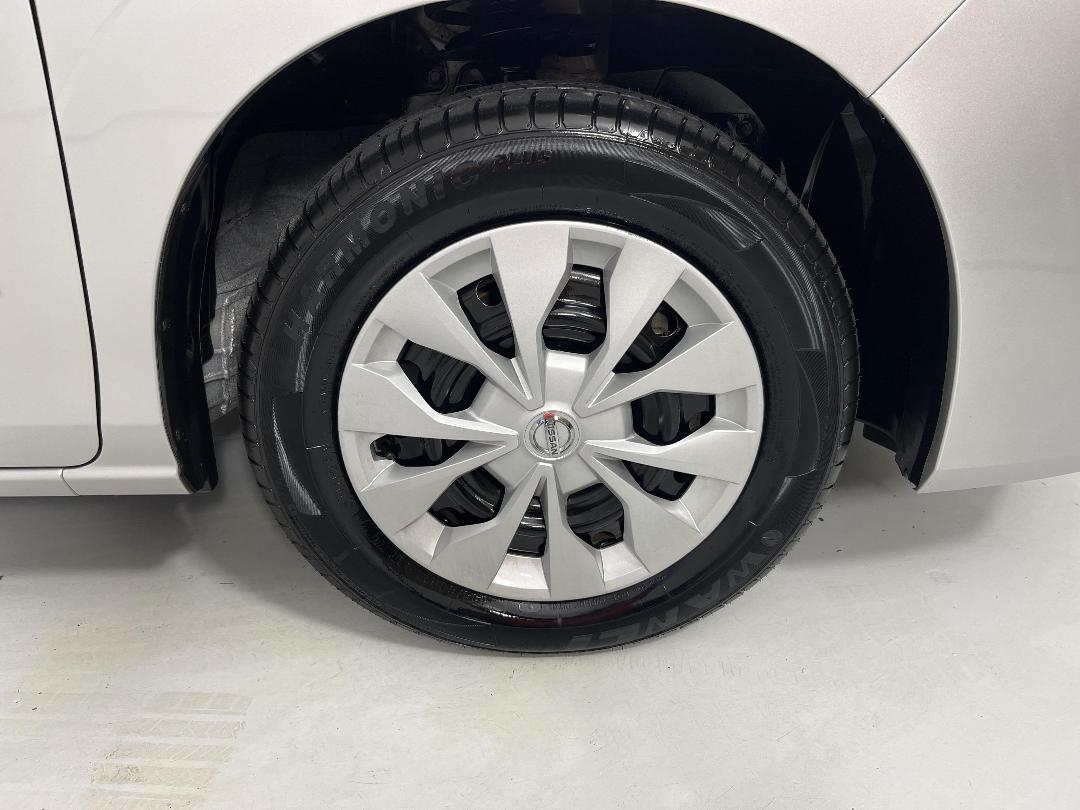 Photo '9' of Nissan Serena