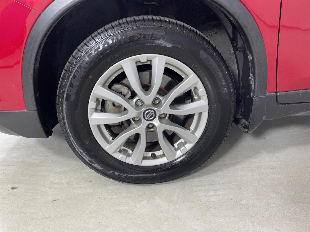 Photo '10' of Nissan X-Trail