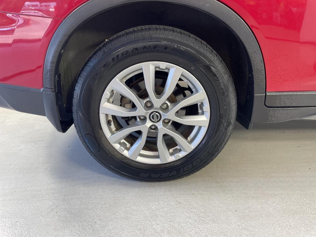 Photo '12' of Nissan X-Trail