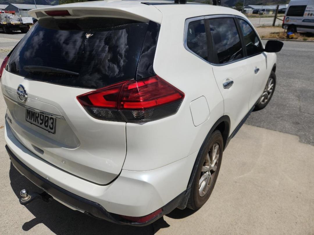 Photo '2' of Nissan X-Trail ST Photo '2' of Nissan X-Trail ST