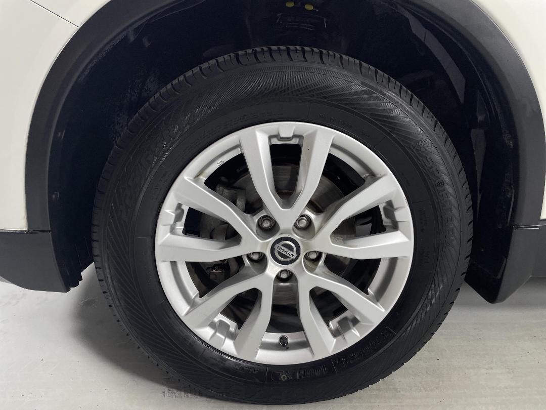 Photo '10' of Nissan X-Trail