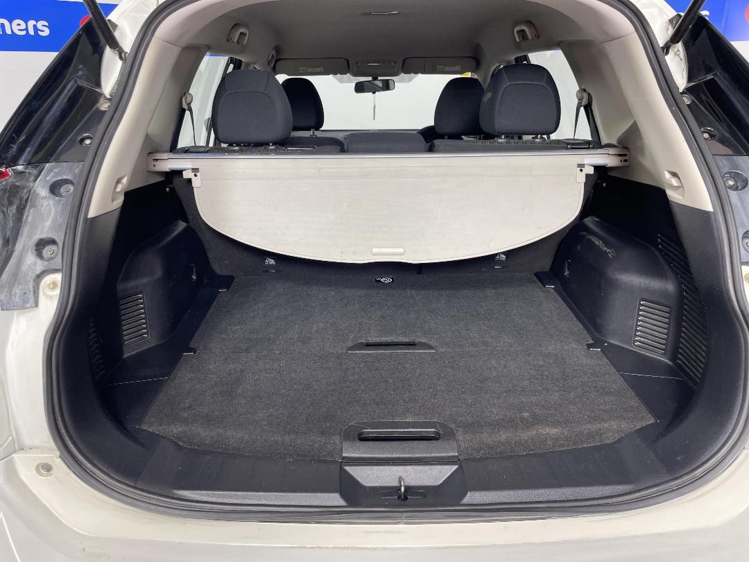 Photo '14' of Nissan X-Trail