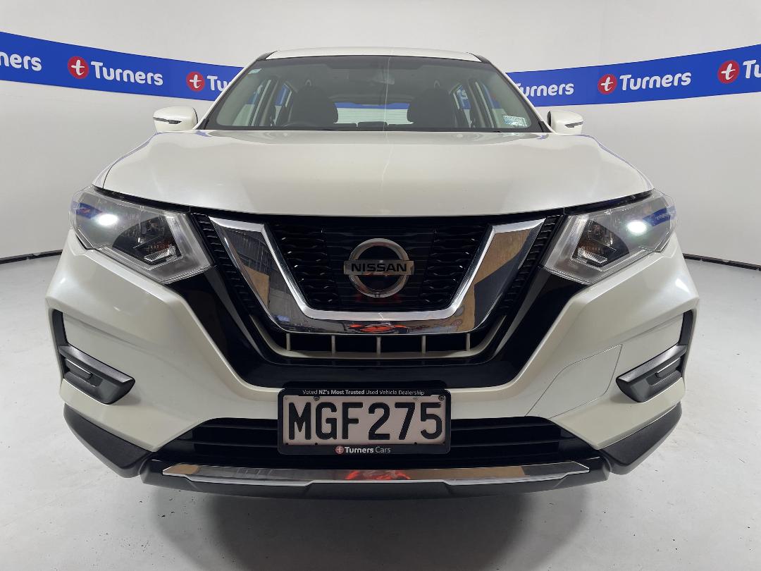 Photo '2' of Nissan X-Trail