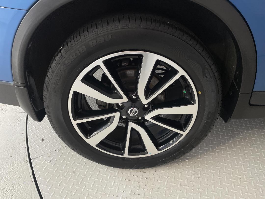 Photo '12' of Nissan X-Trail