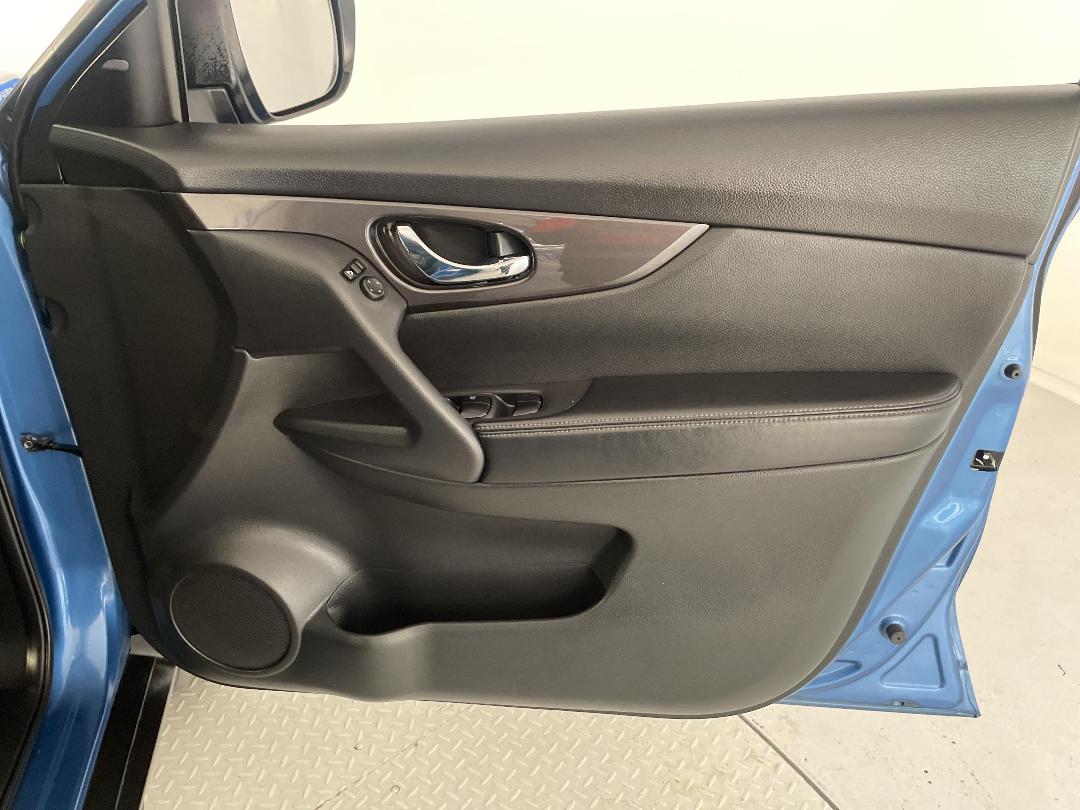 Photo '15' of Nissan X-Trail