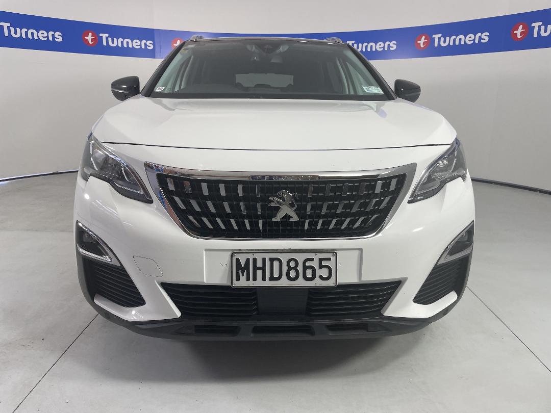 Photo '2' of Peugeot 3008 Photo '2' of Peugeot 3008