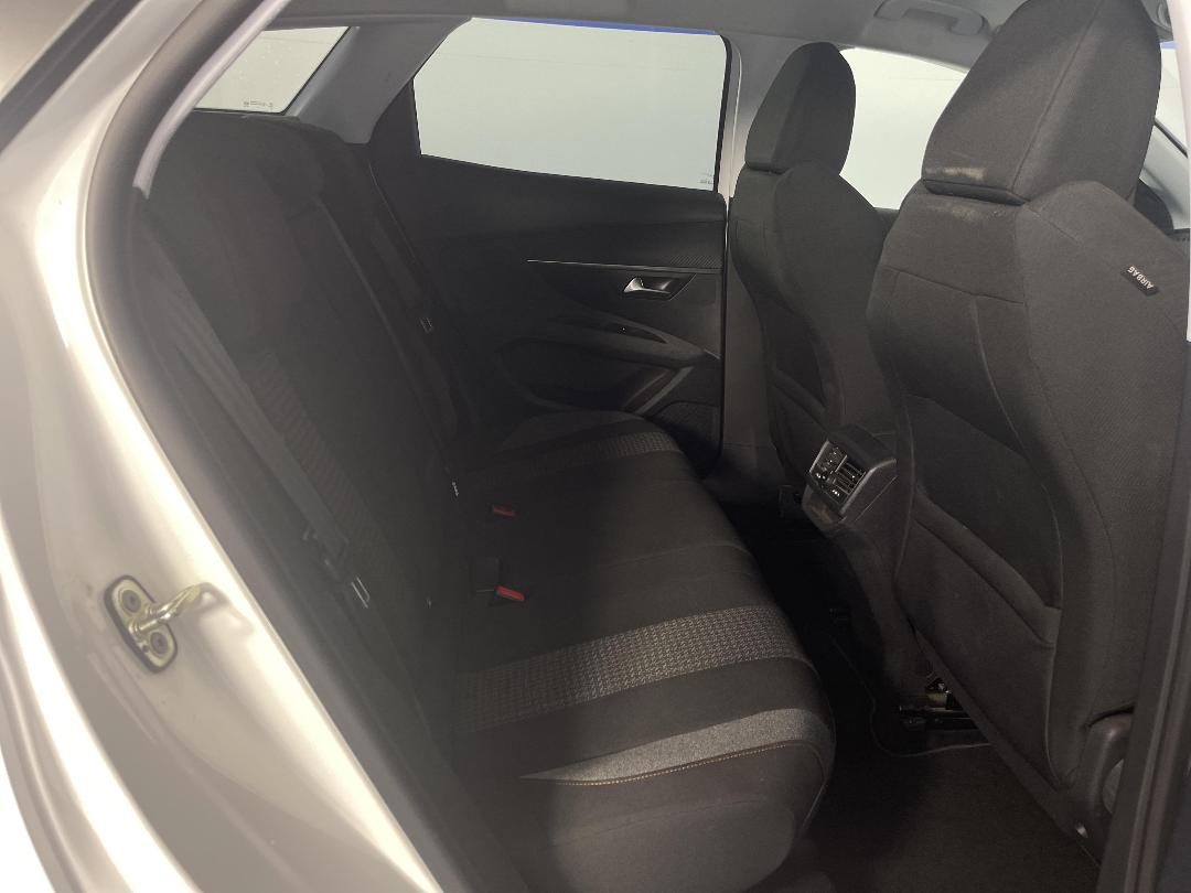 Photo '20' of Peugeot 3008 Photo '20' of Peugeot 3008