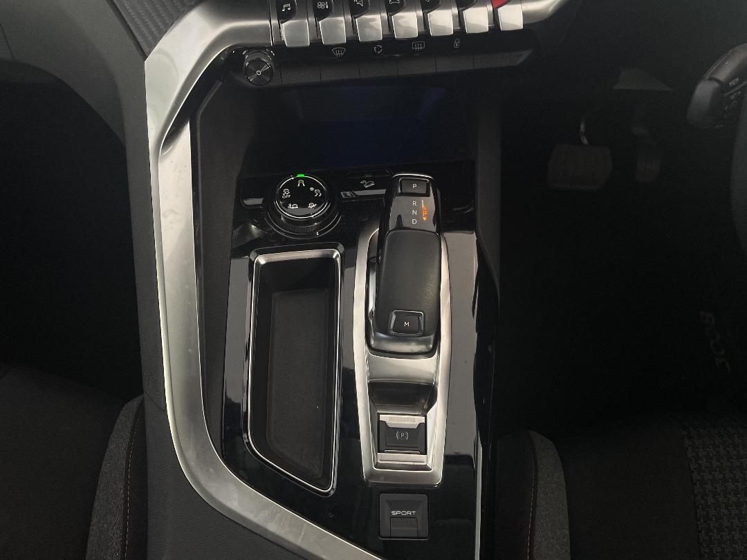 Photo '18' of Peugeot 3008 Photo '18' of Peugeot 3008