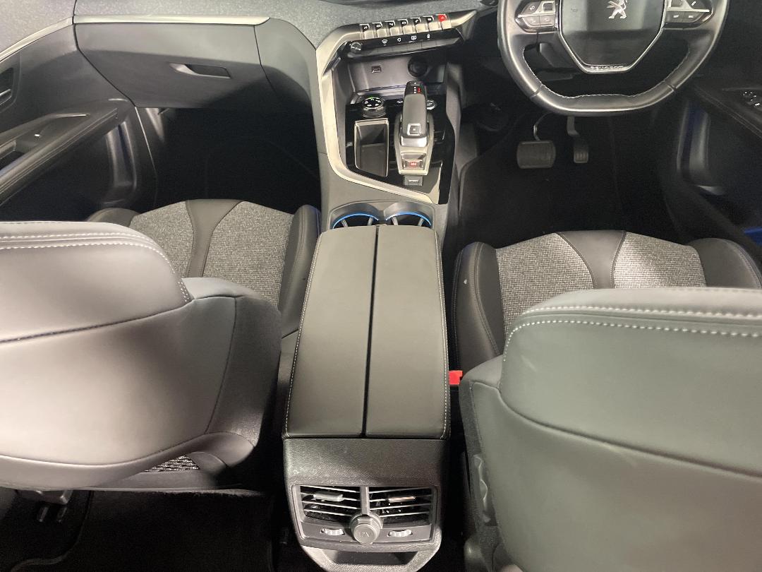 Photo '18' of Peugeot 3008