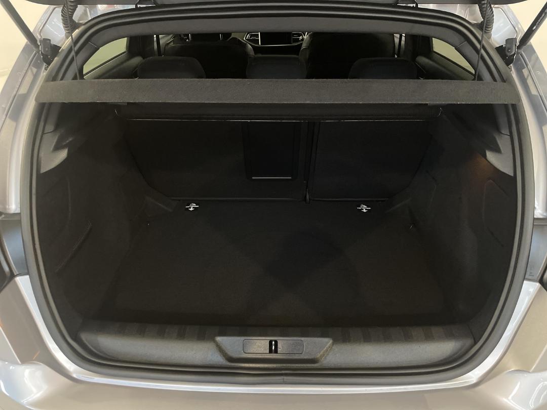 Photo '14' of Peugeot 308